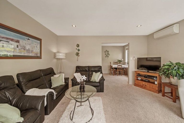 Photo of property in 1/213 Waimea Terrace, Beckenham, Christchurch, 8023