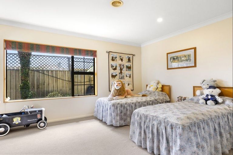 Photo of property in 6 Maniapoto Grove, Waipahihi, Taupo, 3330