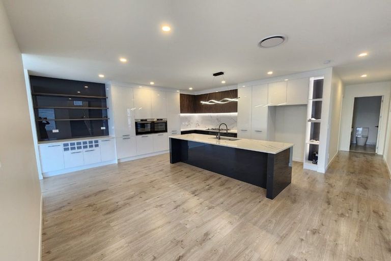 Photo of property in 32 Jabal Crescent, Totara Park, Auckland, 2105