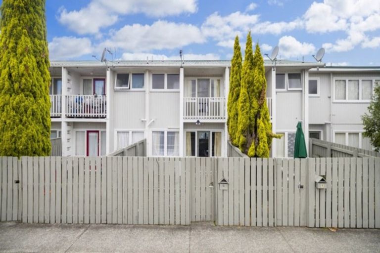 Photo of property in 14/6-8 Keys Street, Elderslea, Upper Hutt, 5018