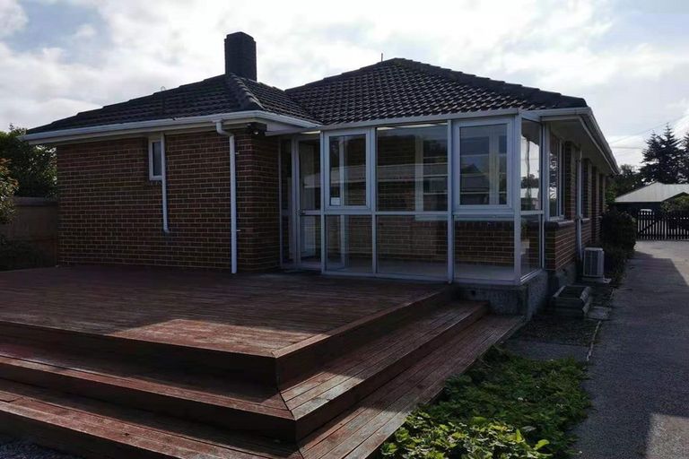 Photo of property in 26 Fovant Street, Russley, Christchurch, 8042