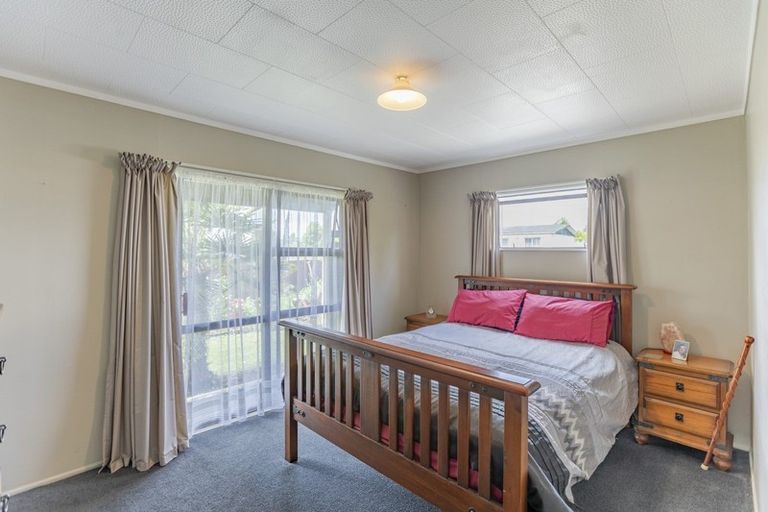 Photo of property in 2 Fergusson Avenue, Waipukurau, 4200