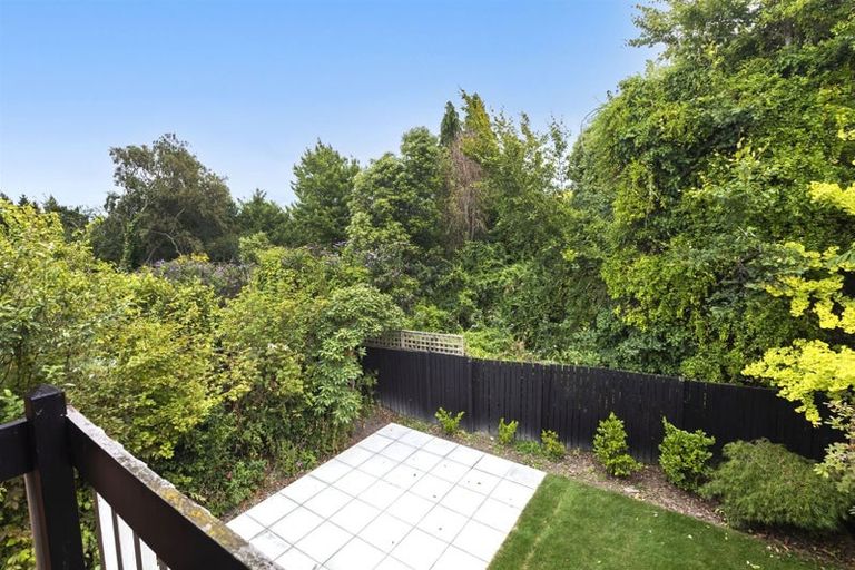 Photo of property in 2/443 Avonhead Road, Avonhead, Christchurch, 8042