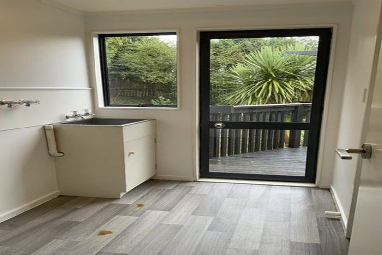 Photo of property in 49a Clayburn Road, Glen Eden, Auckland, 0602