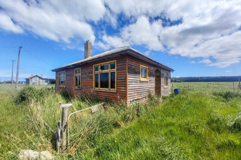 Photo of property in 864 Papatotara Road, Papatotara, Tuatapere, 9691