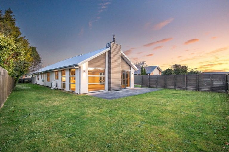 Photo of property in 10 William James Close, Mosgiel, 9024