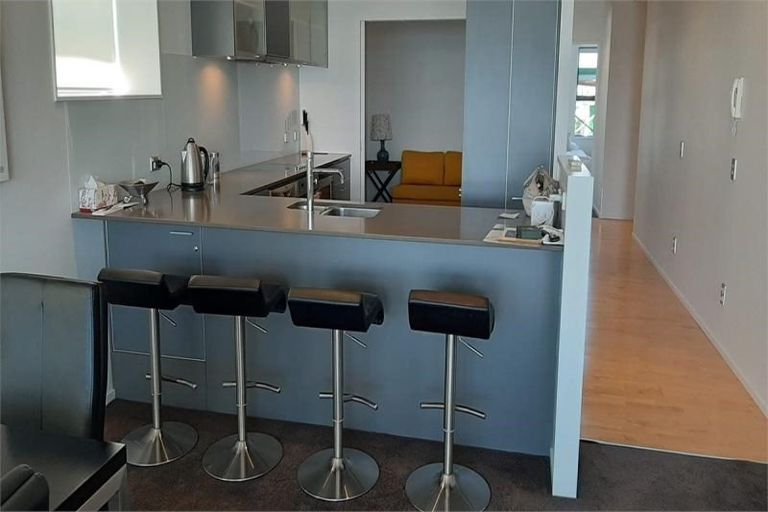 Photo of property in 301/7 Humber Street, Pandora, Napier, 4110