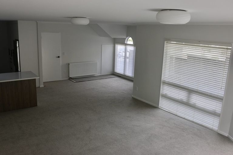 Photo of property in 87 Grant Road, Thorndon, Wellington, 6011