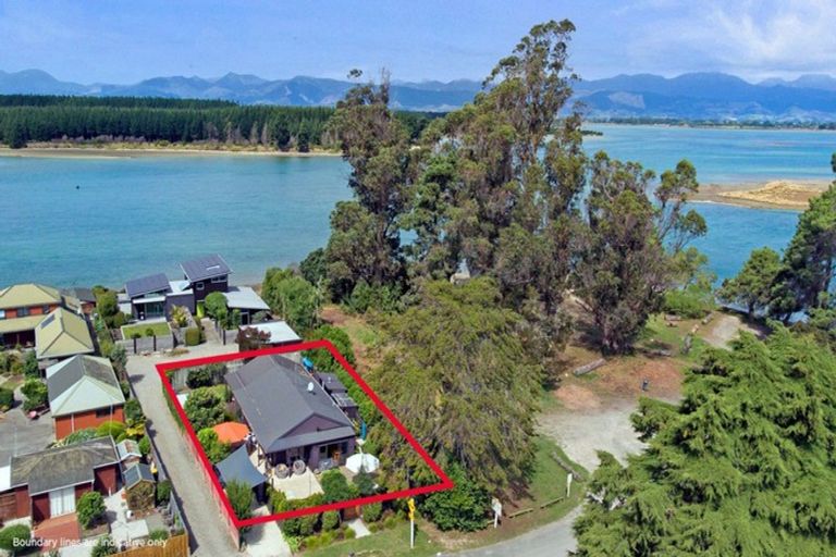 Photo of property in 55 Tahi Street, Mapua, 7005