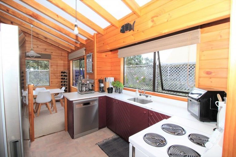 Photo of property in 219 Waimaire Avenue, Matarangi, Whitianga, 3592