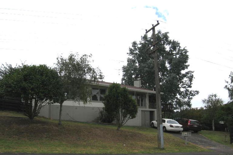 Photo of property in 33 Levesque Street, Birkdale, Auckland, 0626