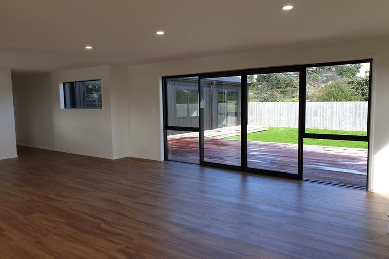 Photo of property in 3 Evan Tasman Lane, Waiuku, 2123