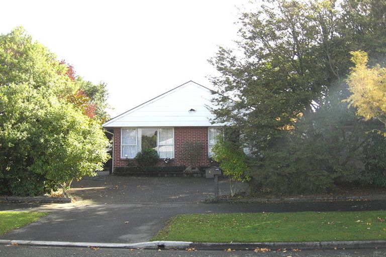 Photo of property in 4 Raxworthy Street, Ilam, Christchurch, 8041