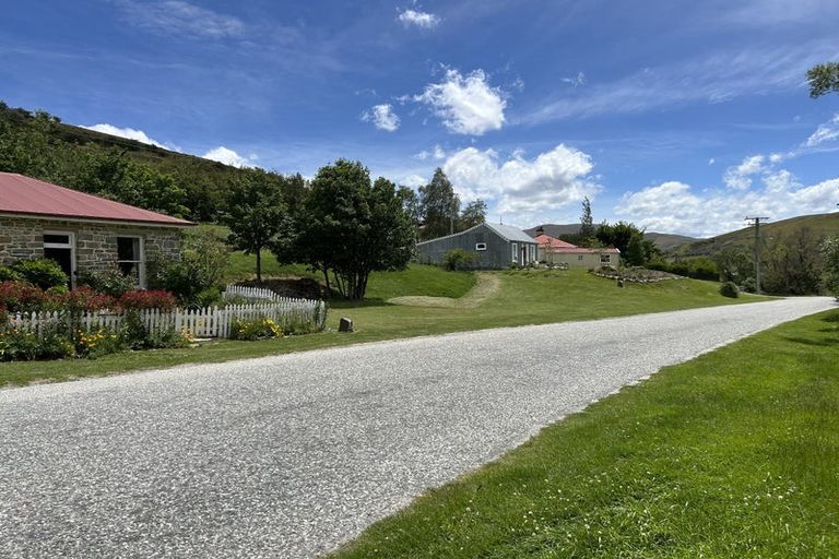 Photo of property in 1654 Saint Bathans Loop Road, Saint Bathans, 9386