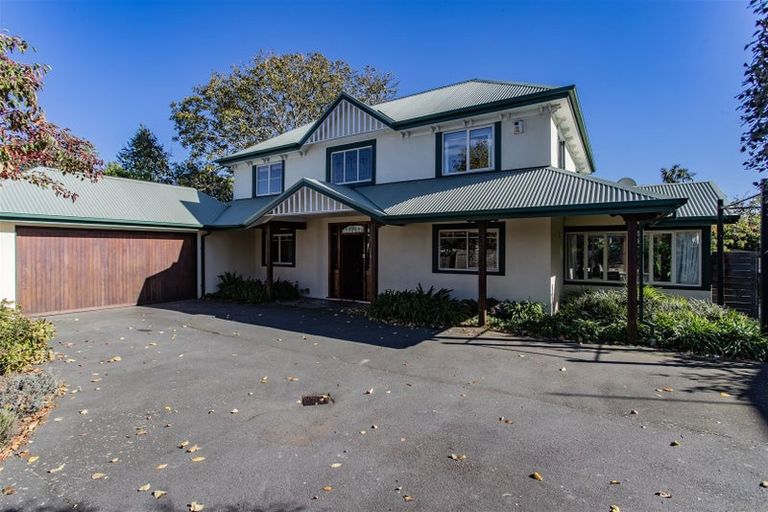 Photo of property in 87 Windermere Road, Papanui, Christchurch, 8053