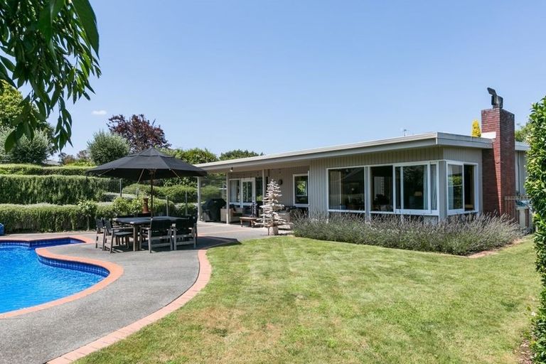 Photo of property in 37 Muritai Crescent, Havelock North, 4130