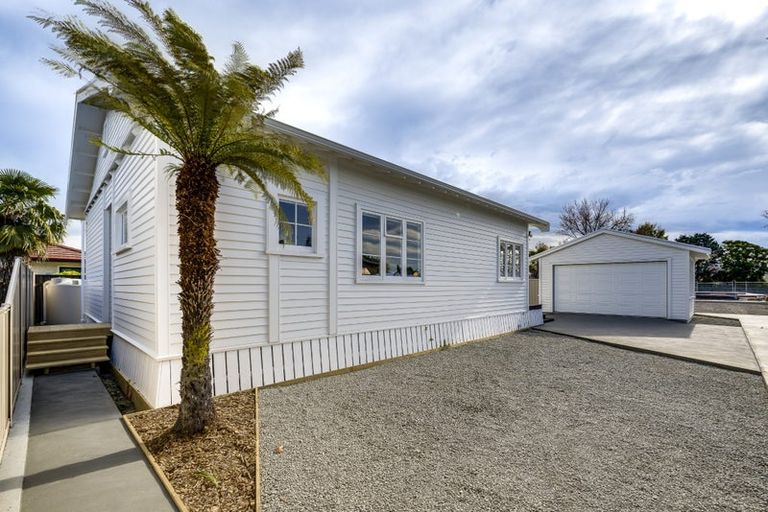 Photo of property in 11a Moeller Street, Taradale, Napier, 4112