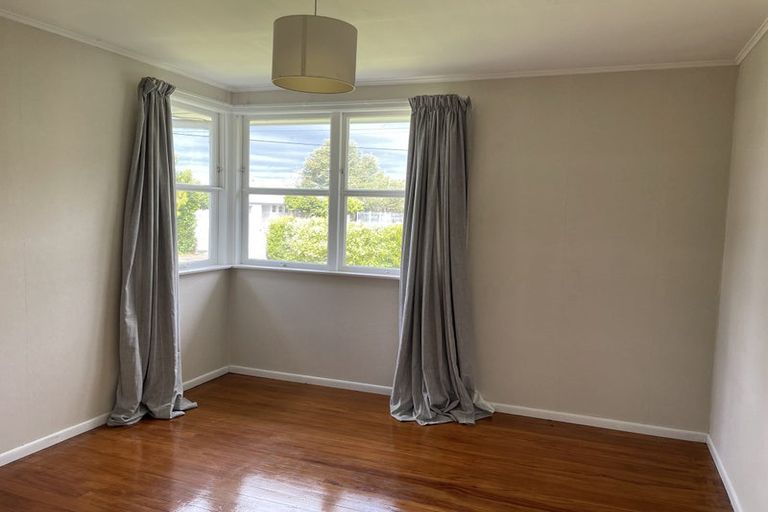 Photo of property in 90 East Street, Greytown, 5712