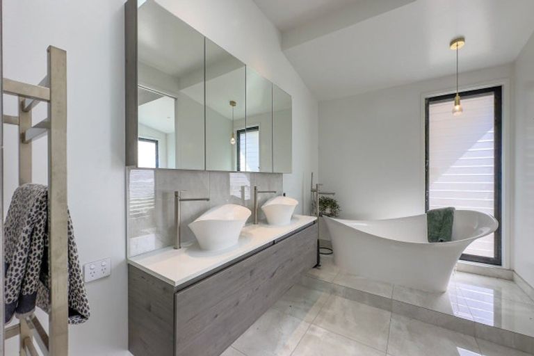 Photo of property in 387 Wentworth Valley Road, Whangamata, 3691