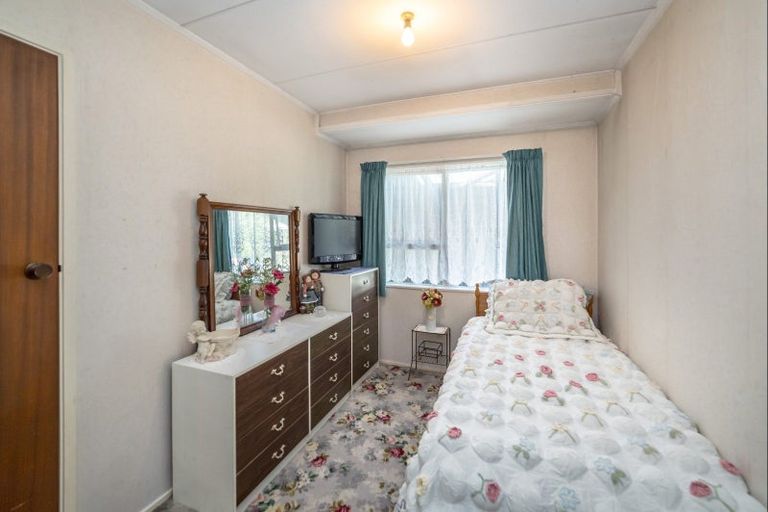 Photo of property in 28 Churchill Crescent, Featherston, 5710