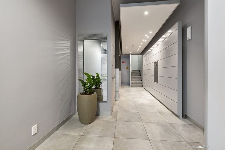 Photo of property in Gerondis Bldg Apartments, 209/60 Willis Street, Wellington Central, Wellington, 6011