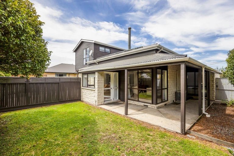 Photo of property in 8 Brixton Street, Islington, Christchurch, 8042