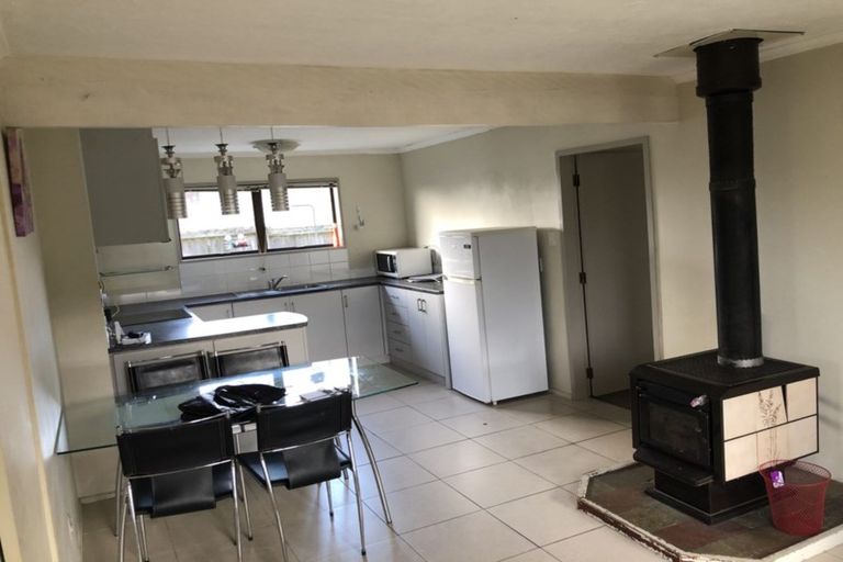 Photo of property in 29 Momorangi Crescent, Redwood, Christchurch, 8051