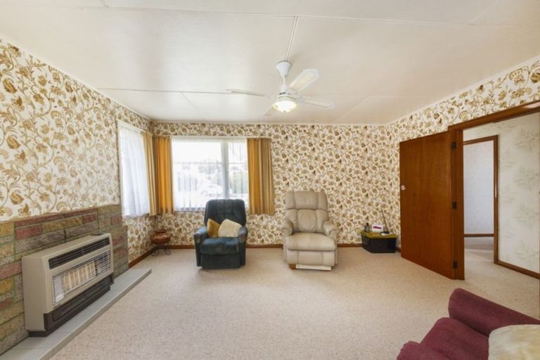 Photo of property in 14 Dorset Crescent, Hokowhitu, Palmerston North, 4410