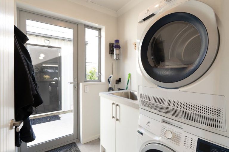 Photo of property in 13 Franks Place, Outram, 9019