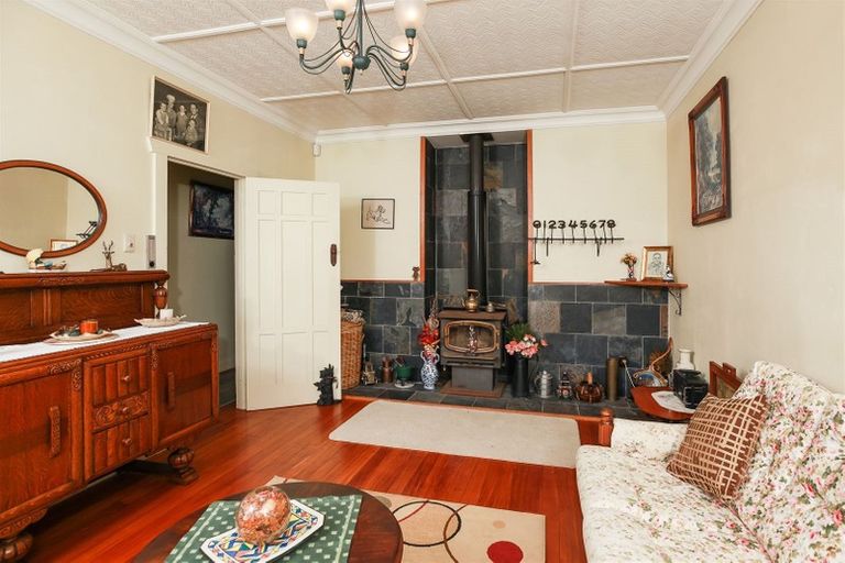 Photo of property in 727 Pollen Street, Thames, 3500