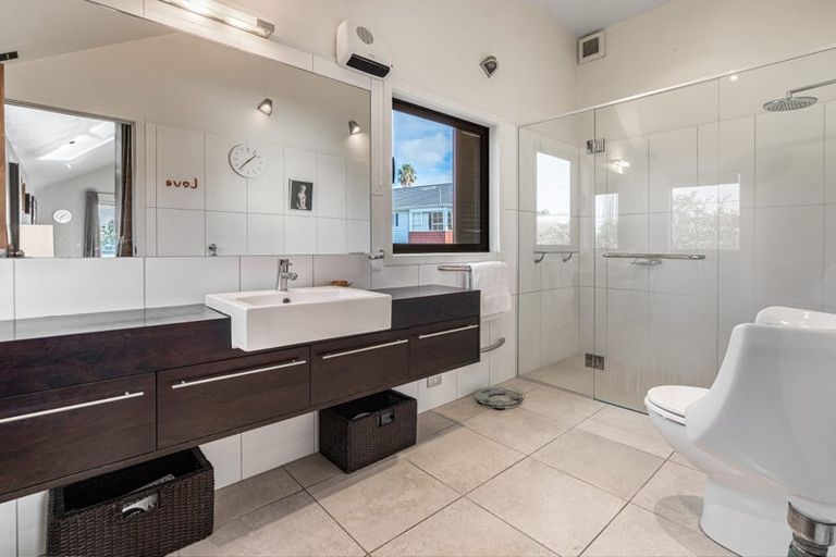 Photo of property in 3/5 Campbell Road, Takapuna, Auckland, 0622