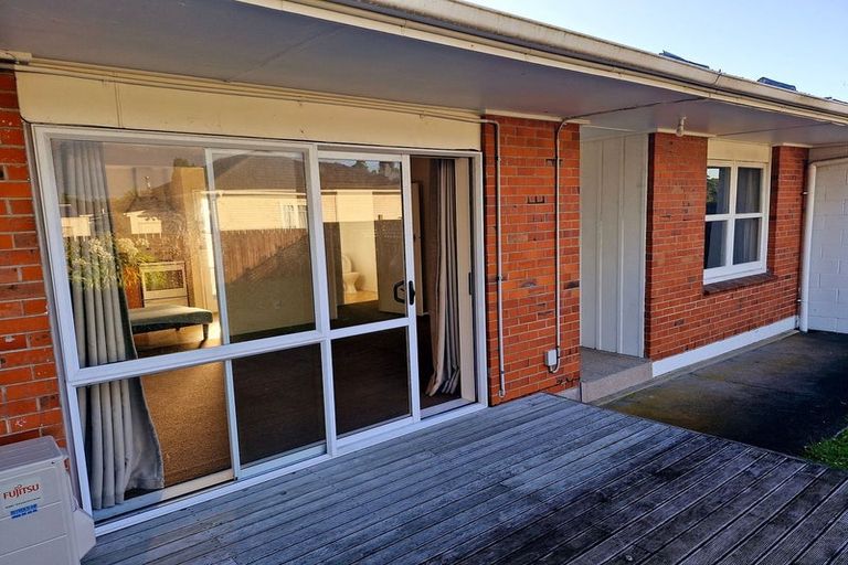 Photo of property in 2/76 Settlement Road, Papakura, 2110