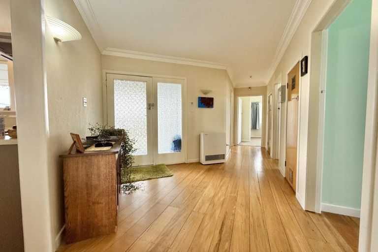 Photo of property in 16 Baird Road, Tokoroa, 3420