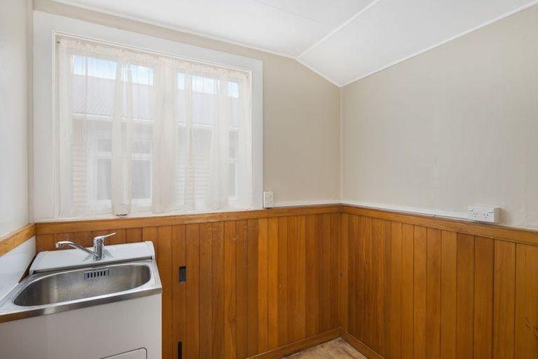 Photo of property in 6 Strathavon Road, Miramar, Wellington, 6022