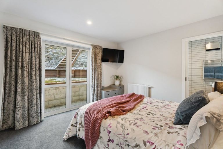 Photo of property in 3 Batsford Lane, Lower Shotover, Queenstown, 9371