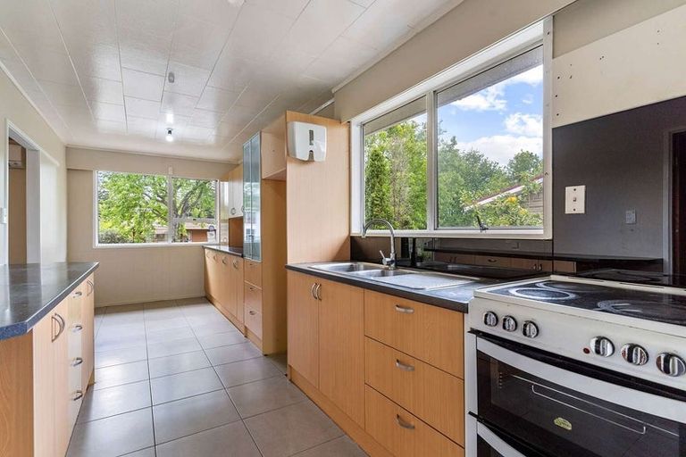 Photo of property in 71 Sikkim Crescent, Clover Park, Auckland, 2019