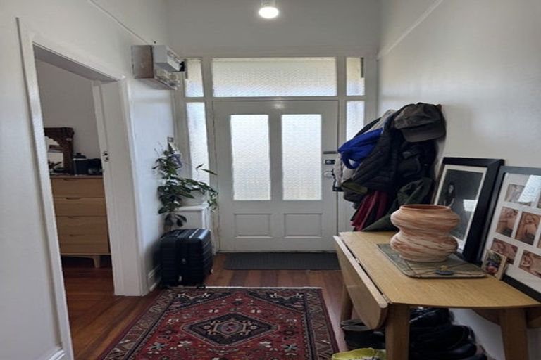 Photo of property in 166 Daniell Street, Newtown, Wellington, 6021