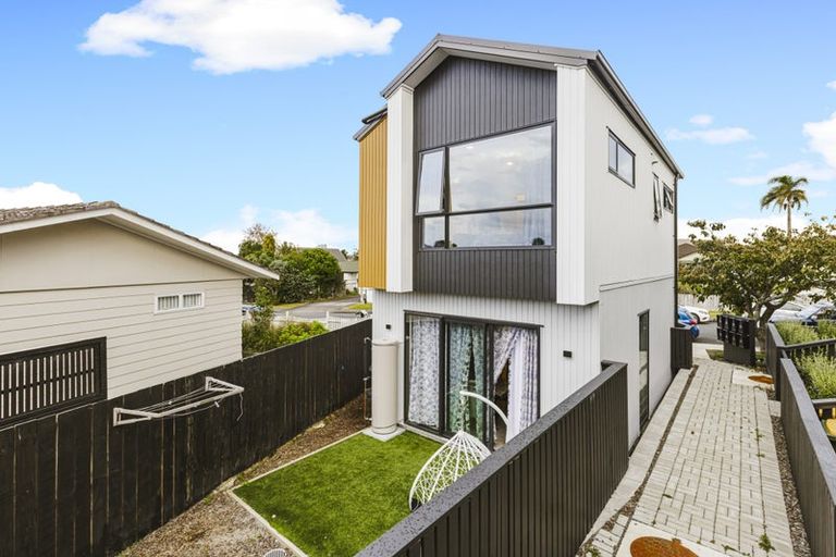 Photo of property in 8/4 Glenhaven Place, Te Atatu Peninsula, Auckland, 0610