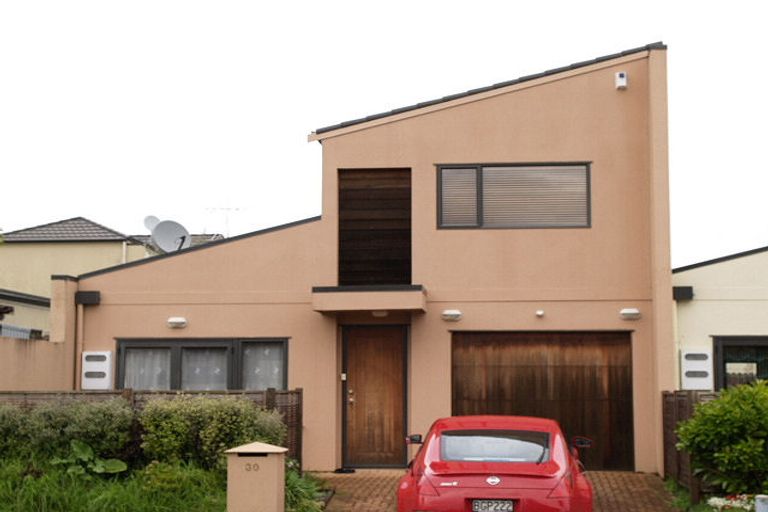 Photo of property in 30 Tiger Drive, Golflands, Auckland, 2013