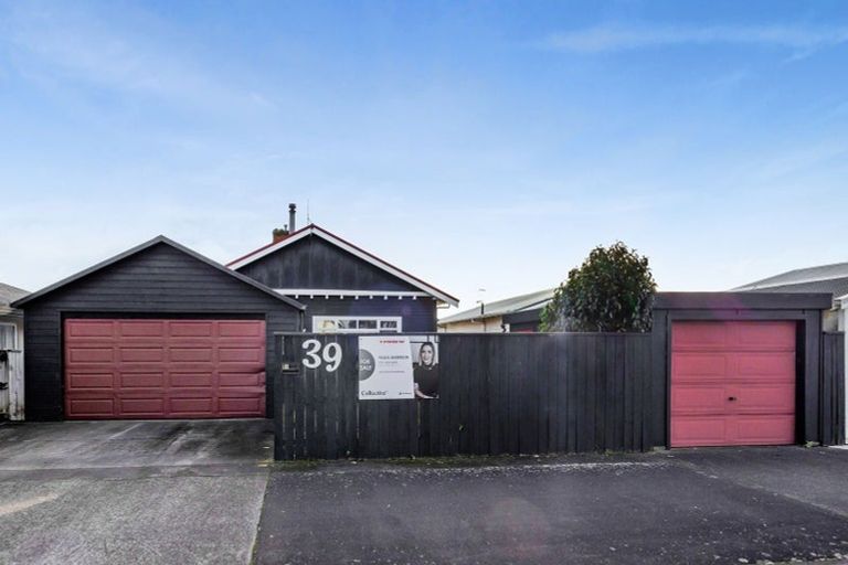 Photo of property in 39 Victoria Street, Hawera, 4610
