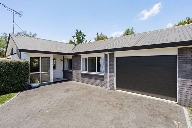 Photo of property in 54 Browning Street, Leamington, Cambridge, 3432