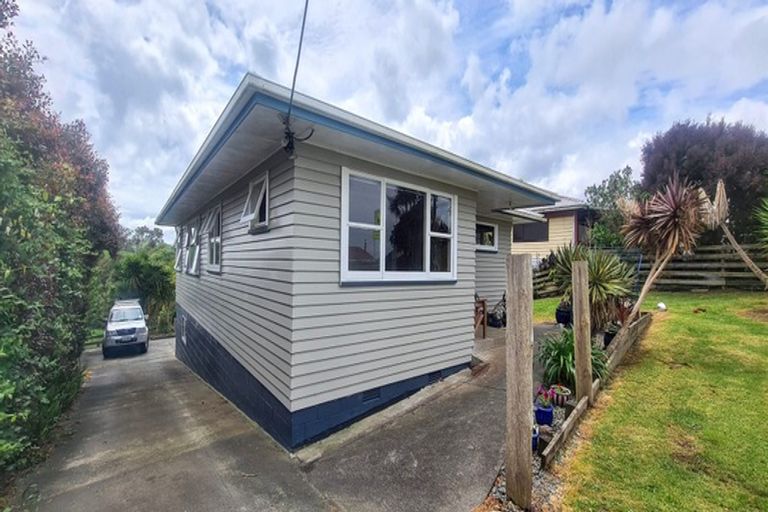 Photo of property in 111 Hurndall Street East, Maungaturoto, 0520
