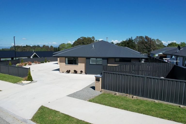 Photo of property in 27 Clydesdale Drive, Holmes Hill, Oamaru, 9401