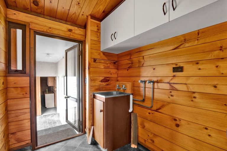 Photo of property in 11 Warwick Road, Stratford, 4332