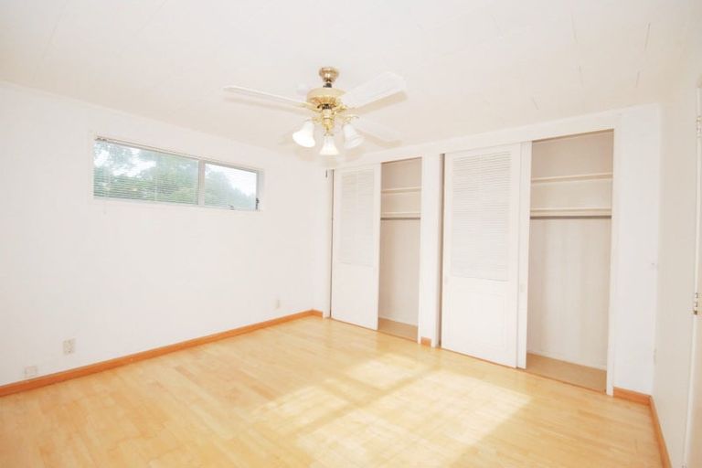 Photo of property in 14 Minaret Drive, Bucklands Beach, Auckland, 2014