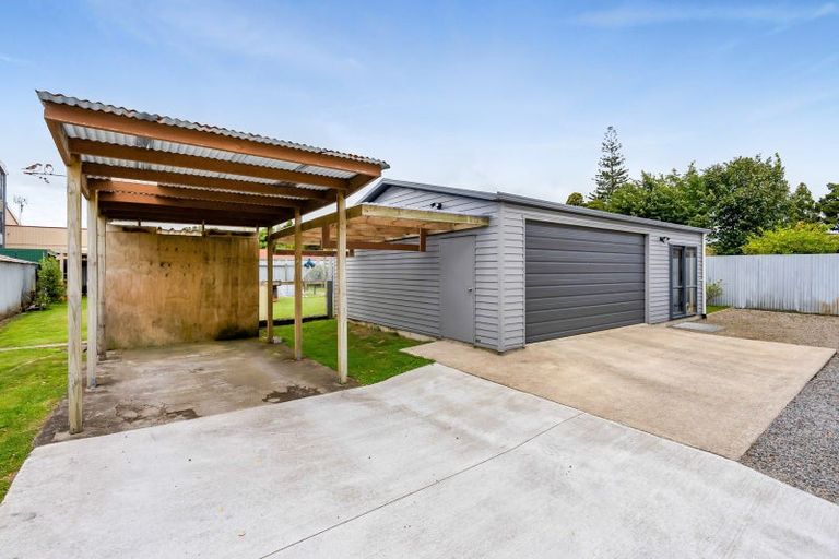 Photo of property in 19 Kahikatea Street, Inglewood, 4330