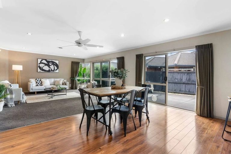 Photo of property in 32 Popata Close, Papamoa Beach, Papamoa, 3118