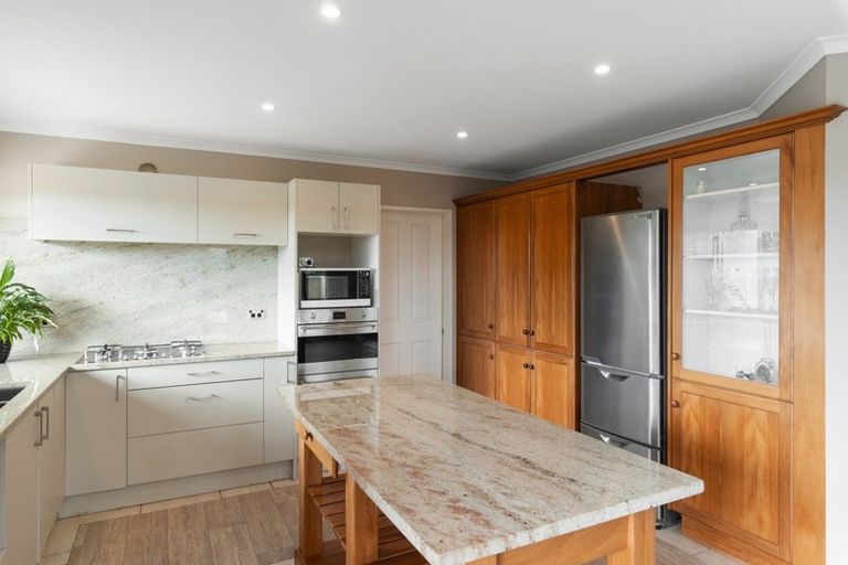 Photo of property in 184 Paetawa Road, Peka Peka, Waikanae, 5391