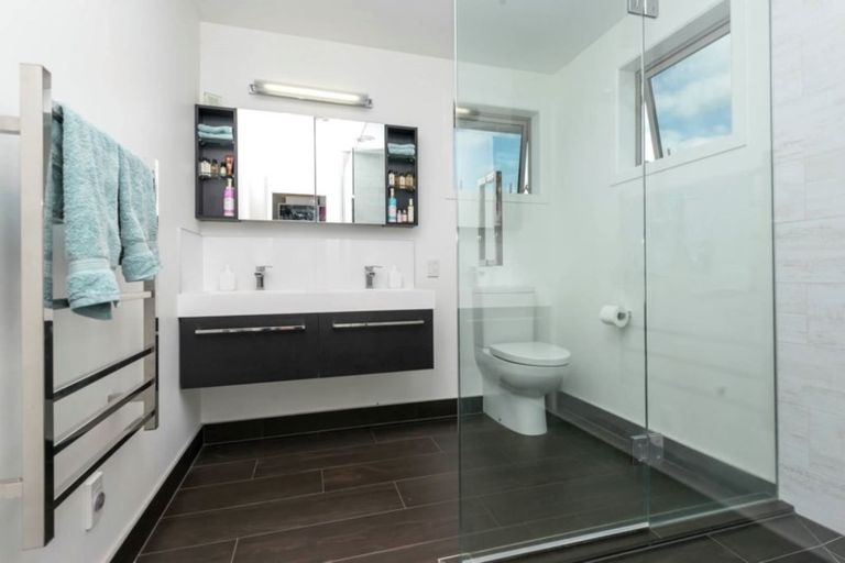 Photo of property in 59 Litten Road, Cockle Bay, Auckland, 2014