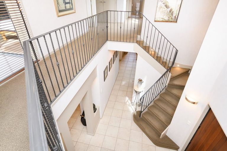 Photo of property in 4 The Strand, Fitzherbert, Palmerston North, 4410